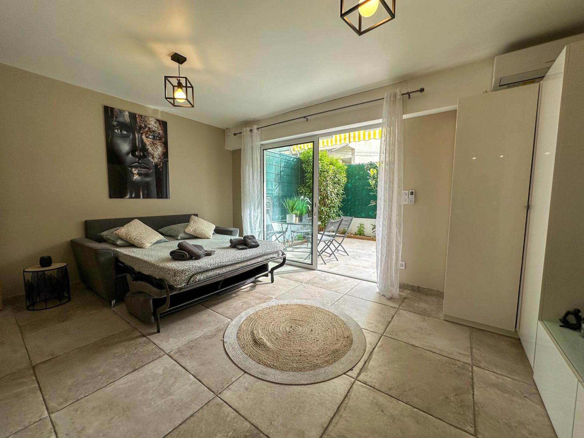 Cosy Madrid, Appartement Proche De La Mer Кан Екстериор снимка