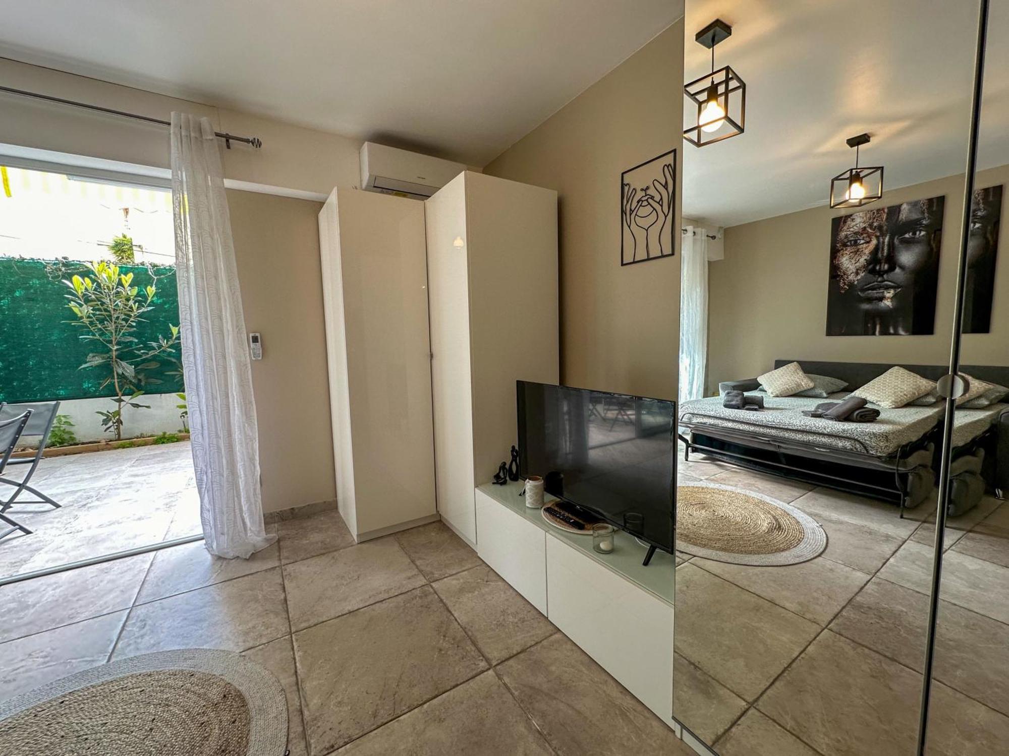 Cosy Madrid, Appartement Proche De La Mer Кан Екстериор снимка